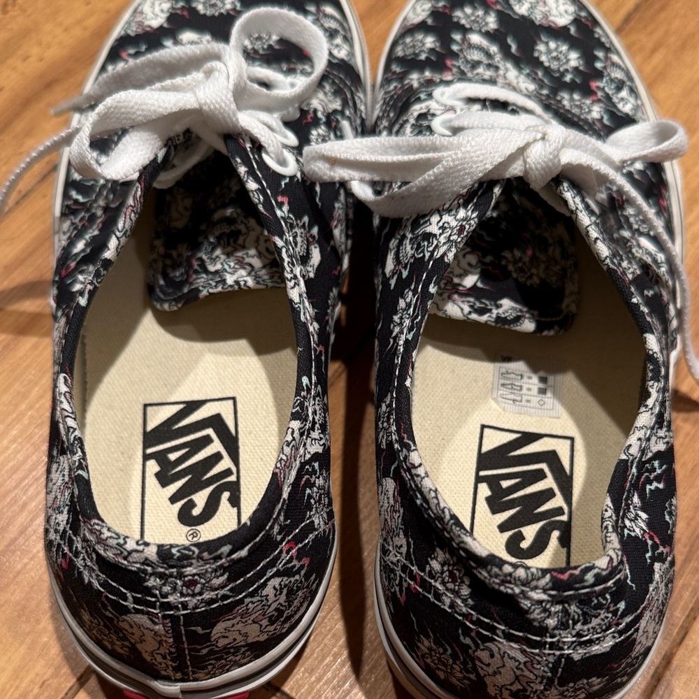 Vans Era Line Flash Skull and Flowers Black, White and Red Lace Up Sneakers - Picture 11 of 11